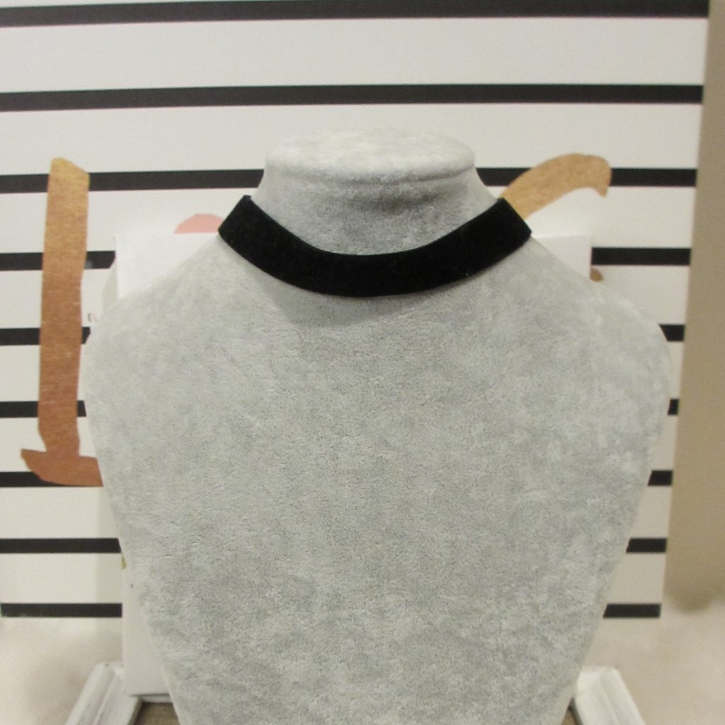 Choker Black Velvet 8$